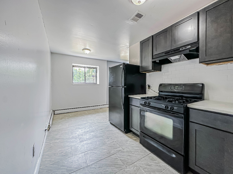 7002 N Broad St #142C - Photo 4 of 20