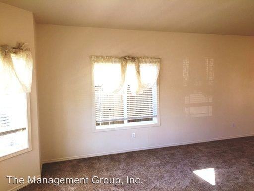 8623 NE 90th Ave - Photo 3 of 24