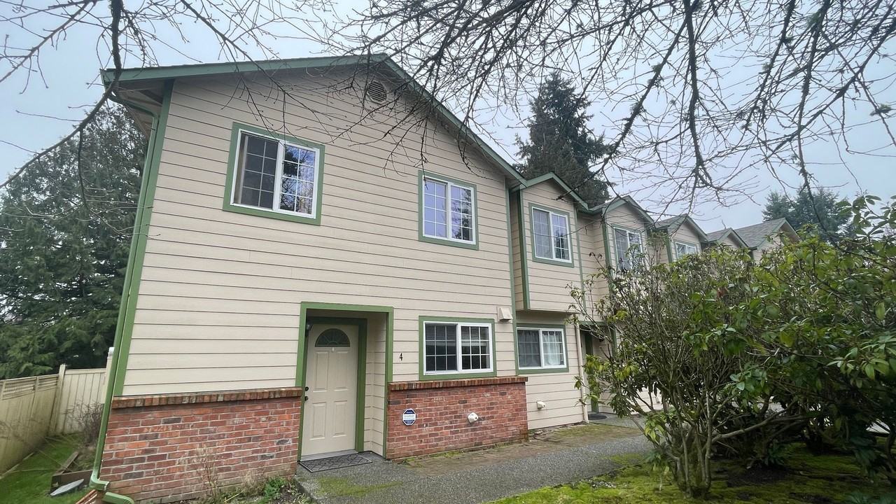 19324 22nd Ave Se #4 - Photo 3 of 32