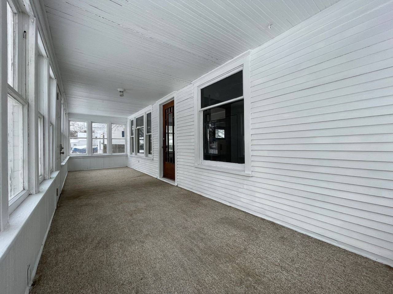 1682 Pine St - Photo 2 of 19