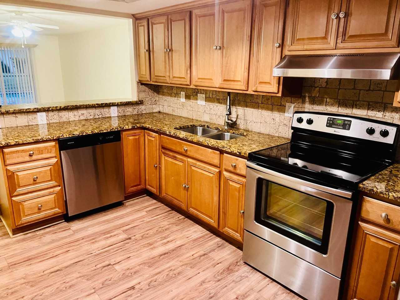 509 Se 5th Ave - Photo 5 of 19