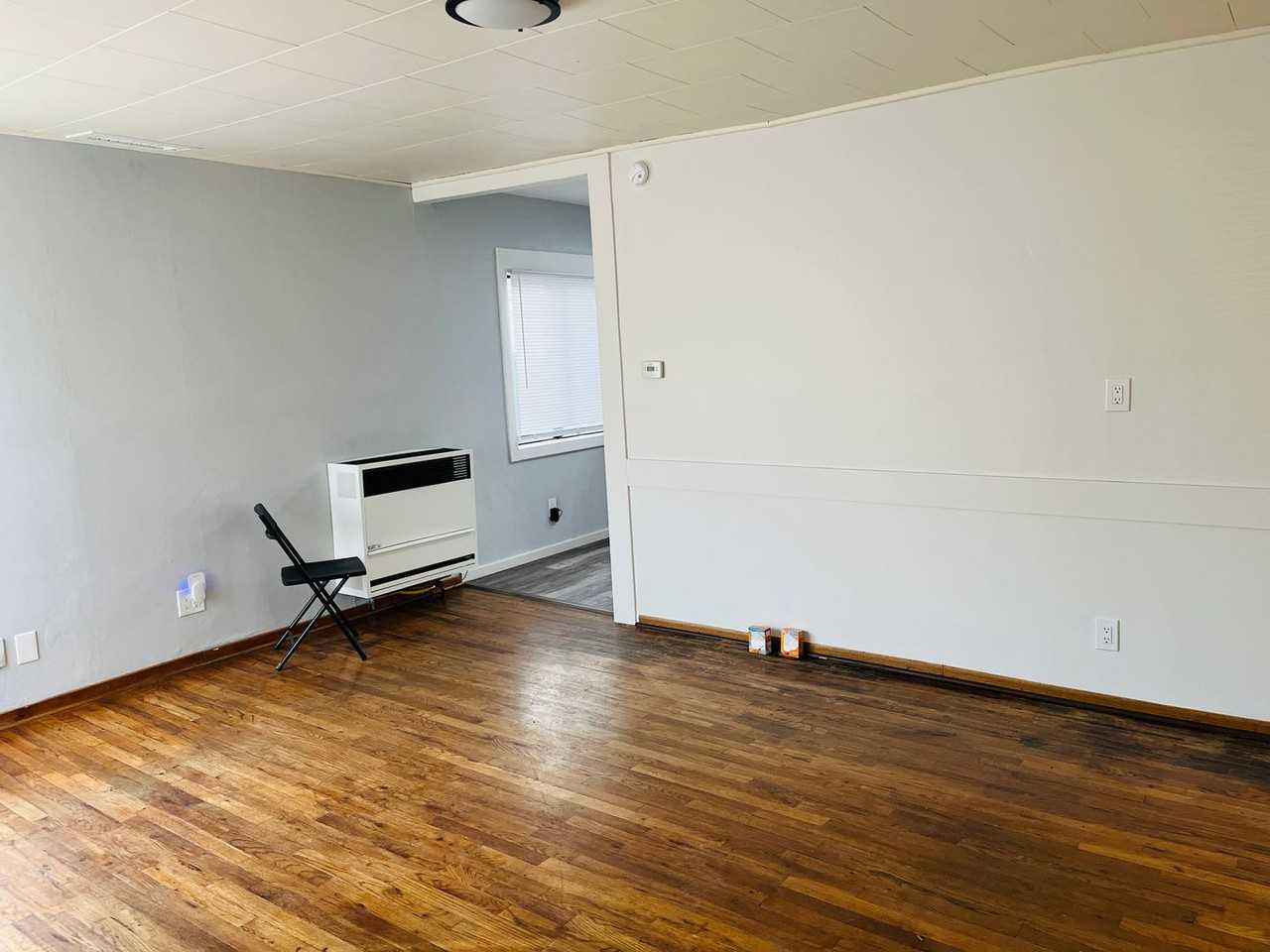 2731 Clay St - Photo 2 of 11