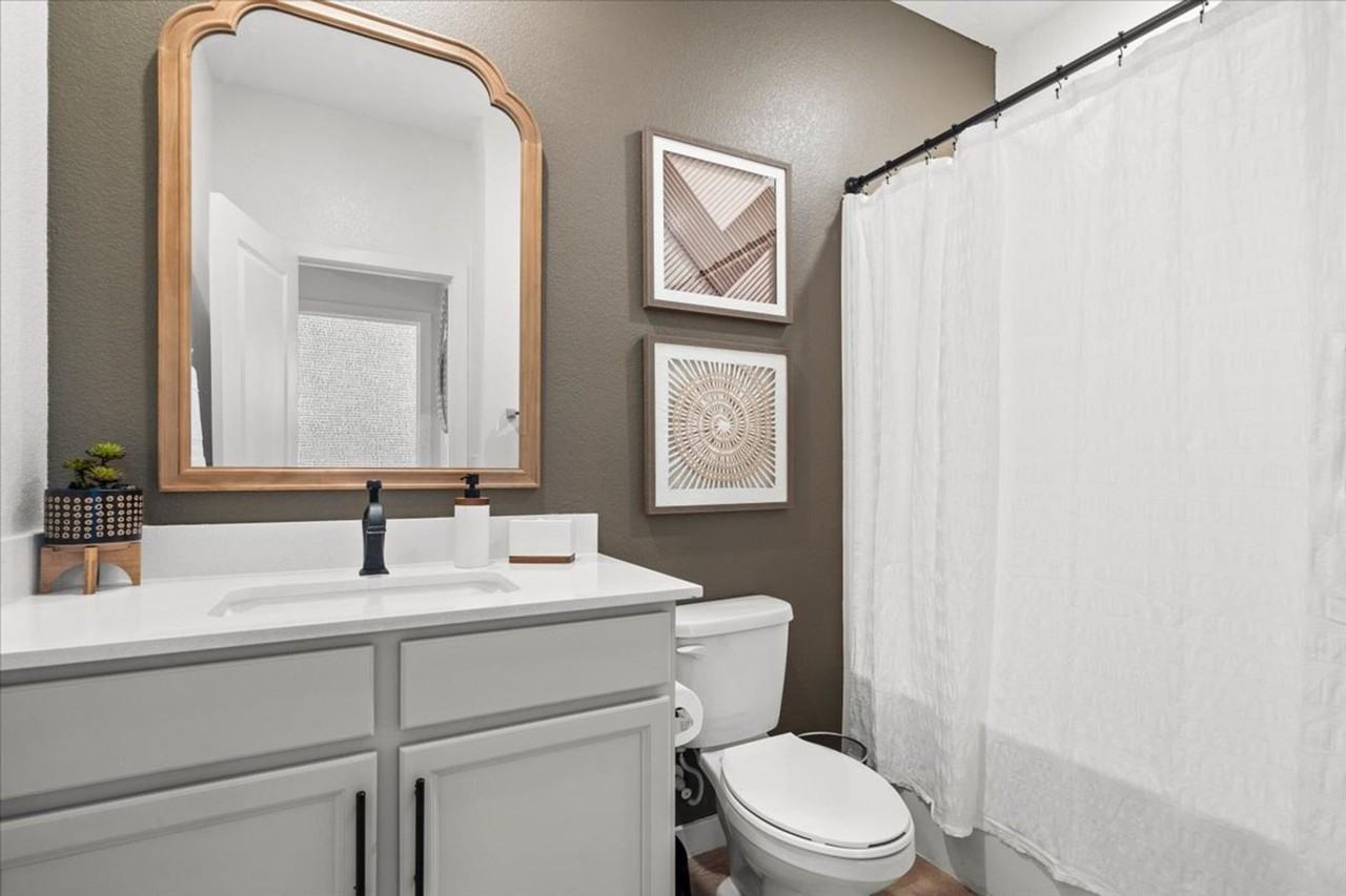 3344 Caldora Ln - Photo 4 of 40