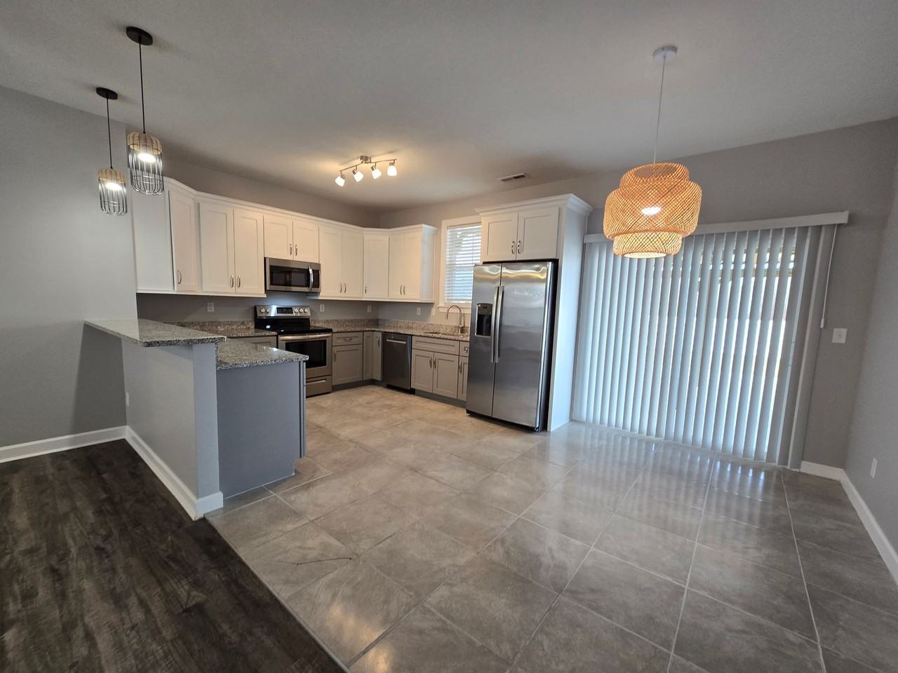 608 Millbrooke Cir - Photo 3 of 11