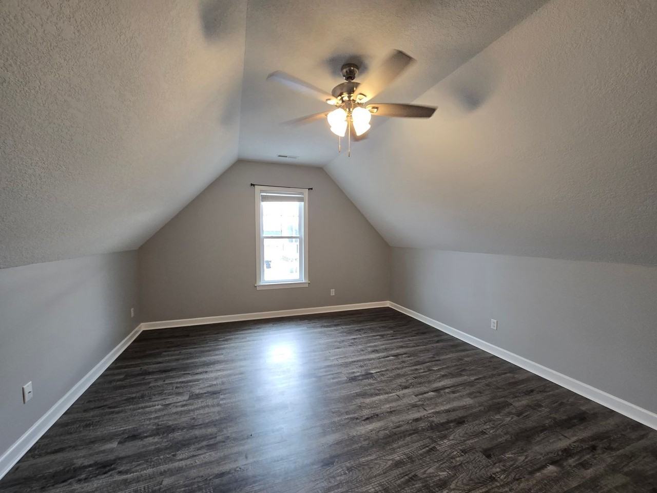 608 Millbrooke Cir - Photo 4 of 11