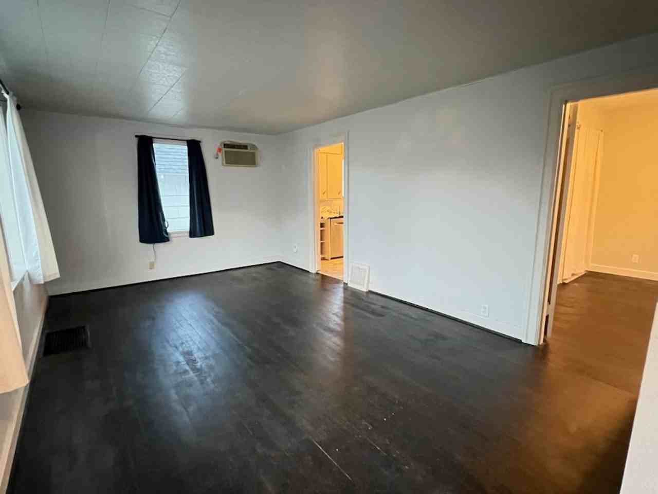 741 Saddlerock Dr - Photo 3 of 26