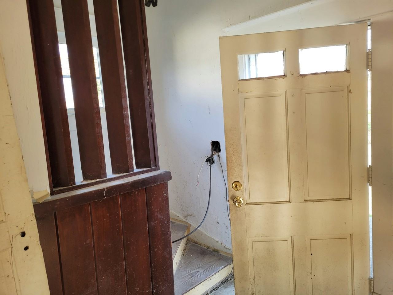 332 North French Street - Photo 3 of 21