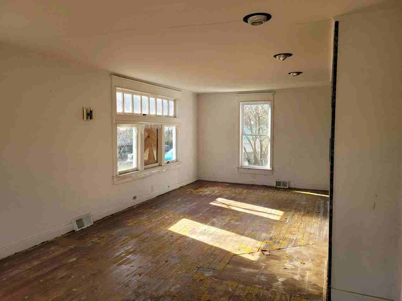 332 North French Street - Photo 6 of 21