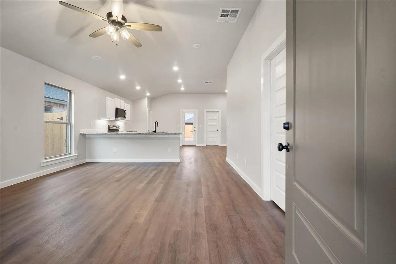 1708 145th St - Photo 2 of 19