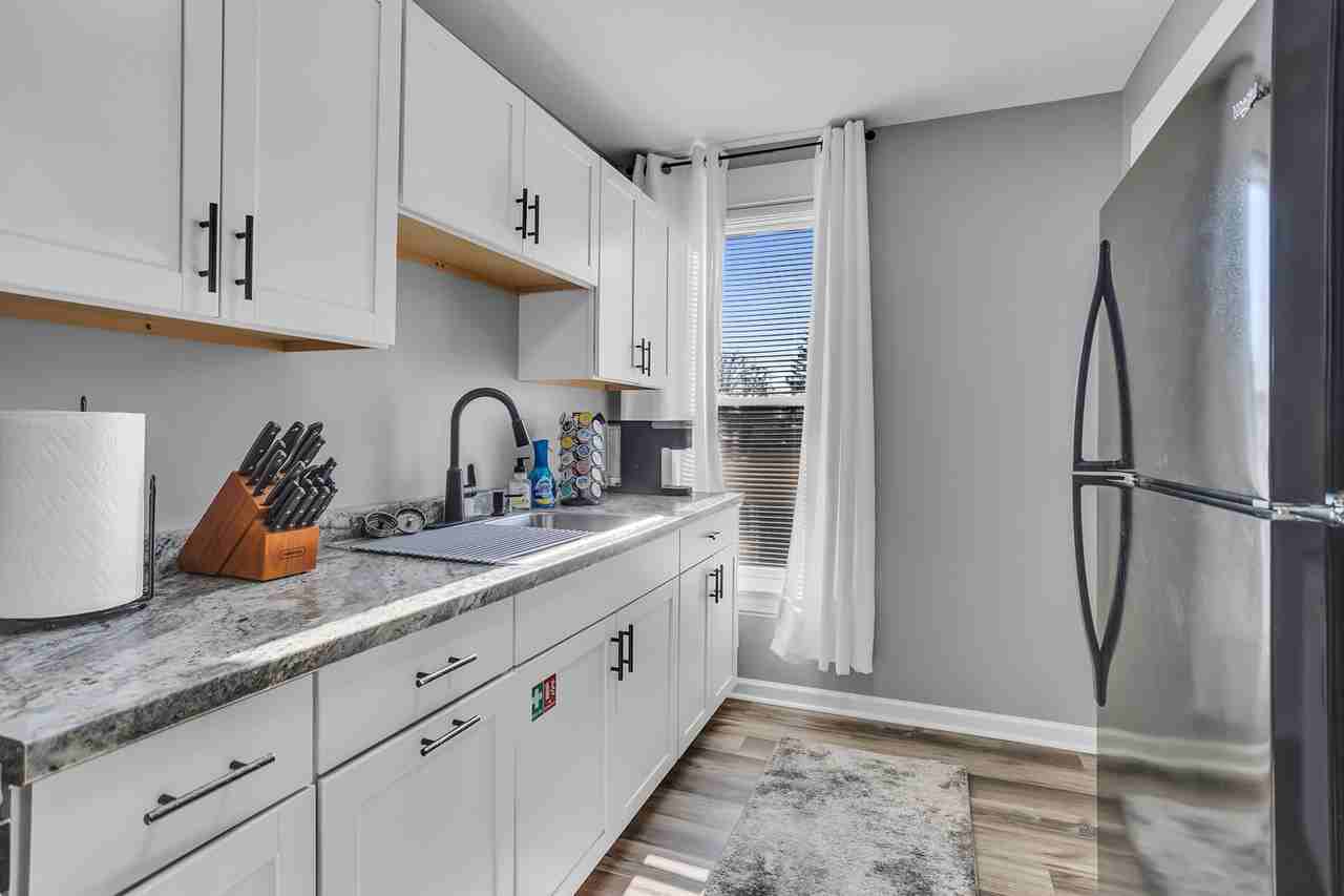 811 S Main St #3 - Photo 5 of 14