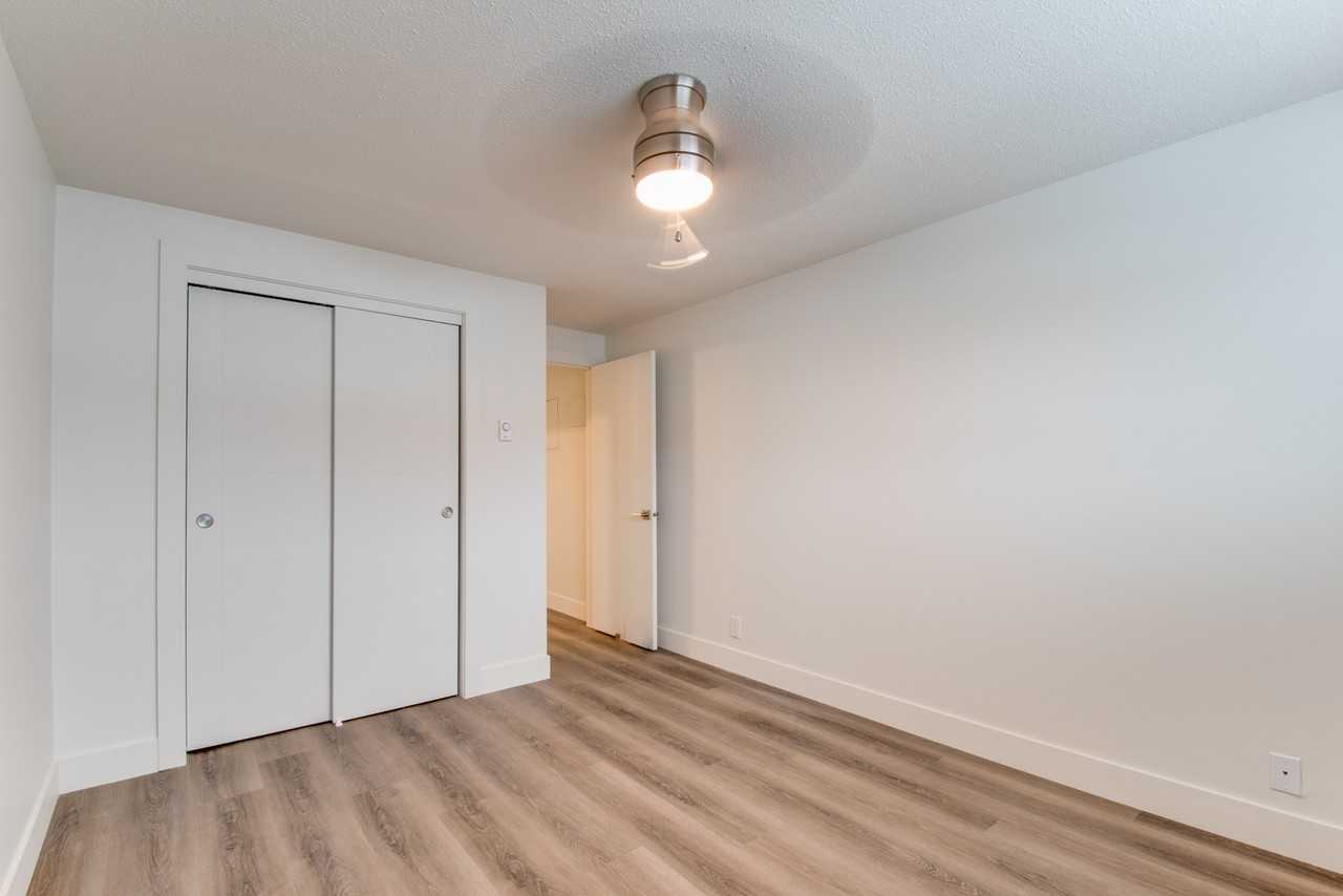 3904 32 St301 #301 - Photo 5 of 20