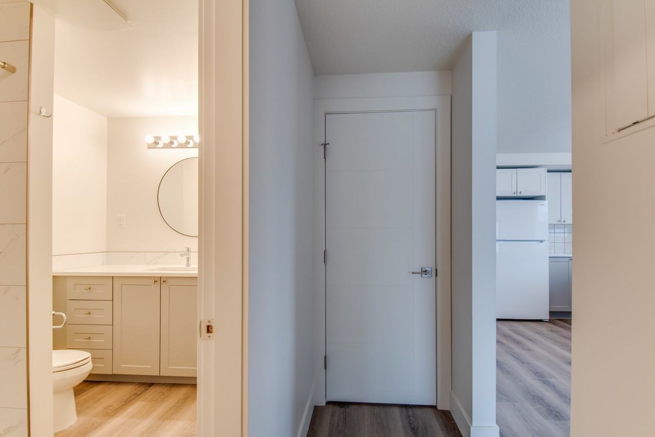 3904 32 St301 #301 - Photo 6 of 20