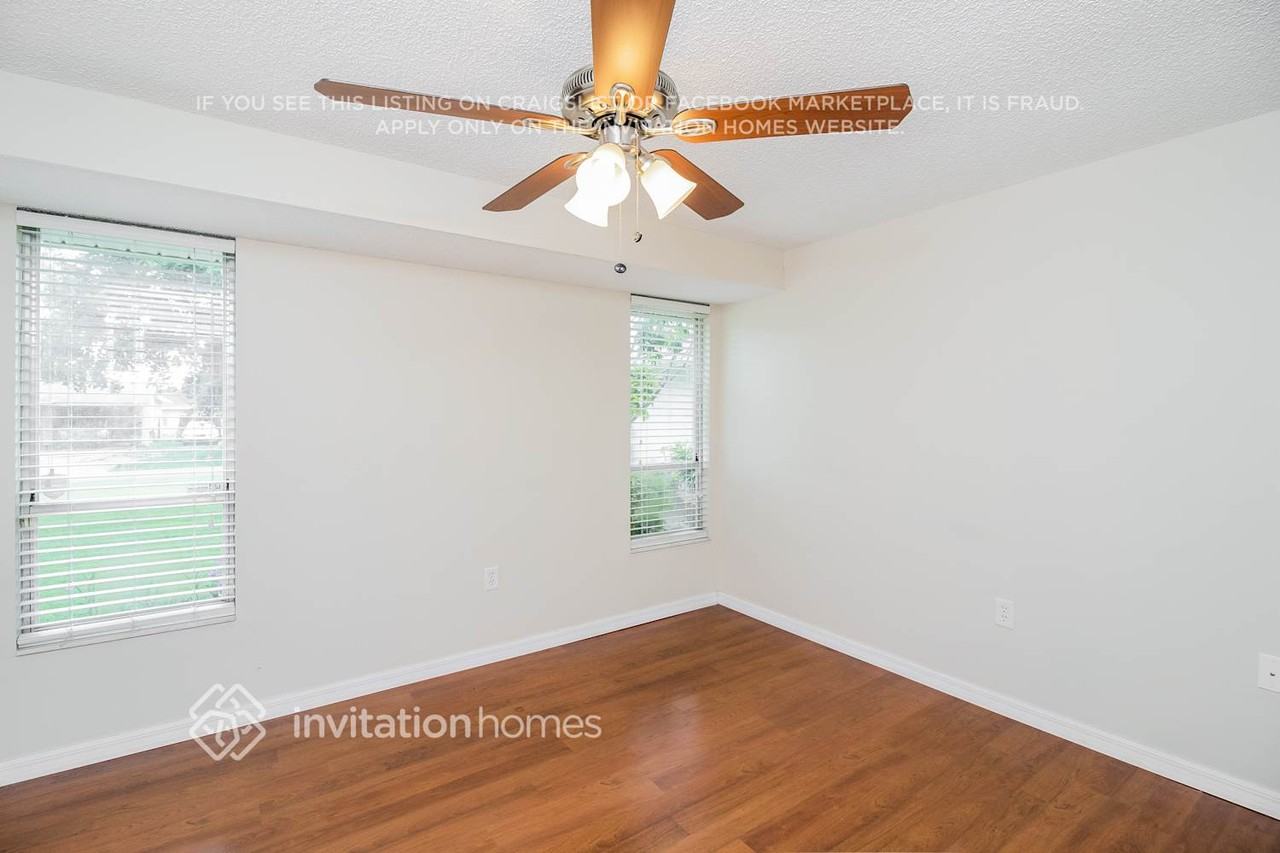 311 48th Street Ct W - Photo 7 of 16