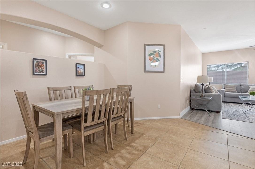 4741 Goldfield St - Photo 6 of 31