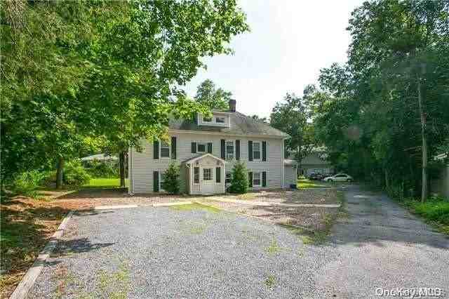 123 Beverly Rd - Photo 3 of 11