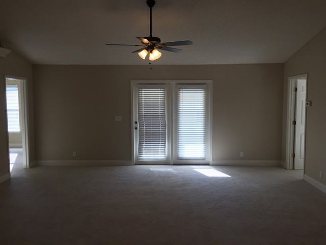 2895 Majestic Oaks Ln - Photo 2 of 14