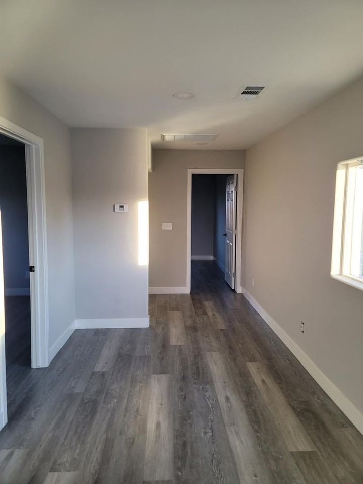 7500 W 4th St - Photo 2 of 11