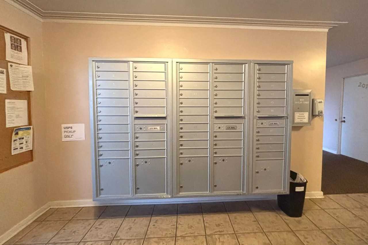 1800 Taylor Ave N - Photo 3 of 20