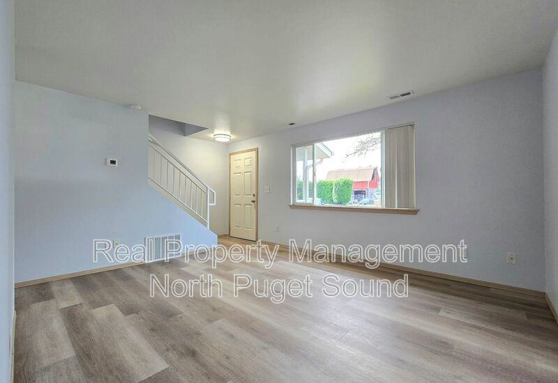 7513 59th Dr Ne #A - Photo 3 of 20