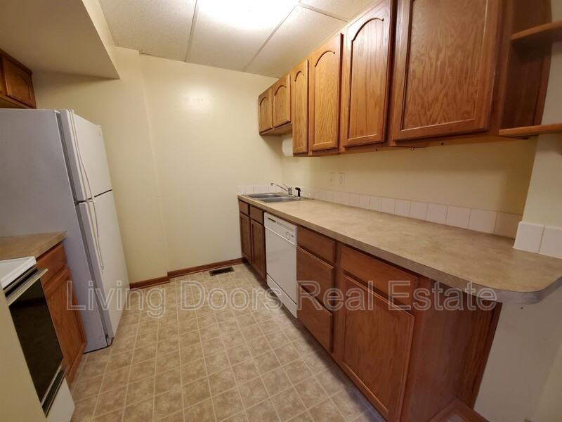 15 Jackson Ave #3 - Photo 6 of 10