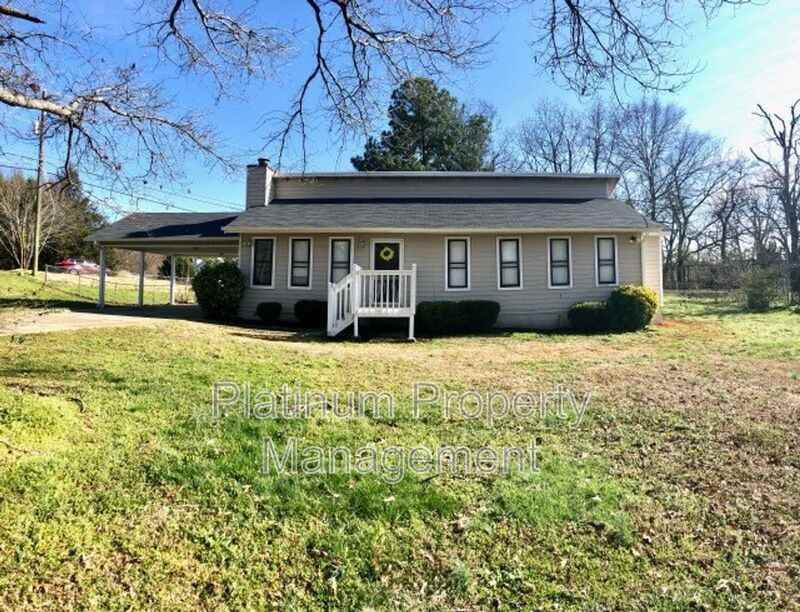 2463 Robin Ridge Dr - Photo 2 of 23