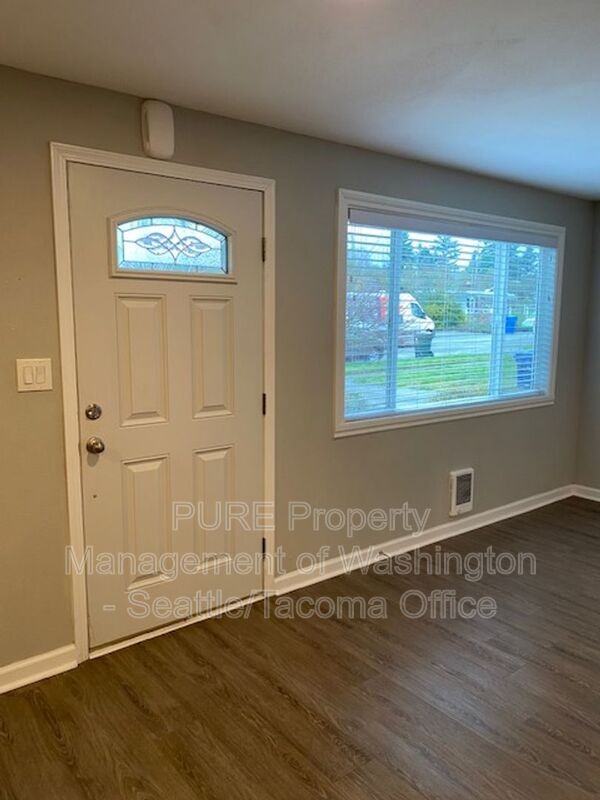 2205 S Melrose St - Photo 7 of 24