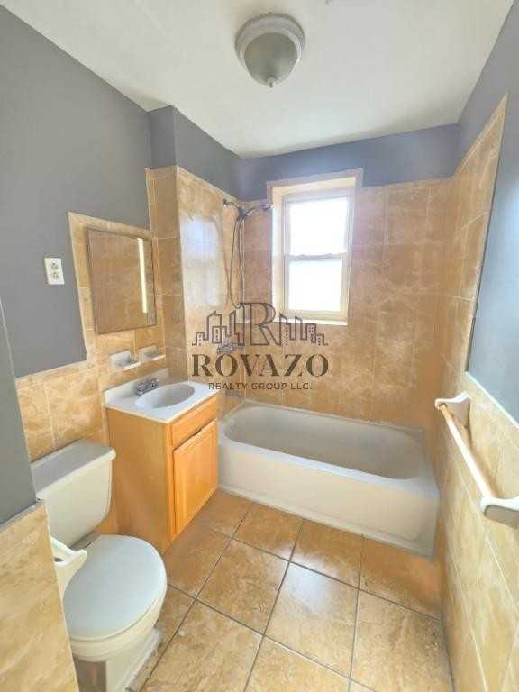 220 Roseville Avenue #303A - Photo 4 of 6