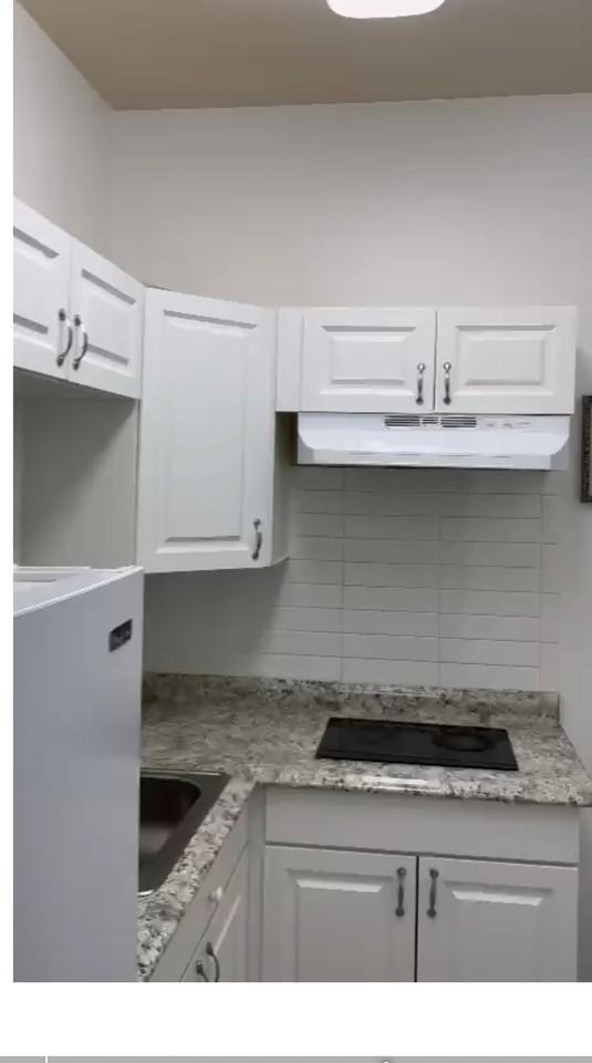 2800 Via Largo Court - Photo 3 of 5