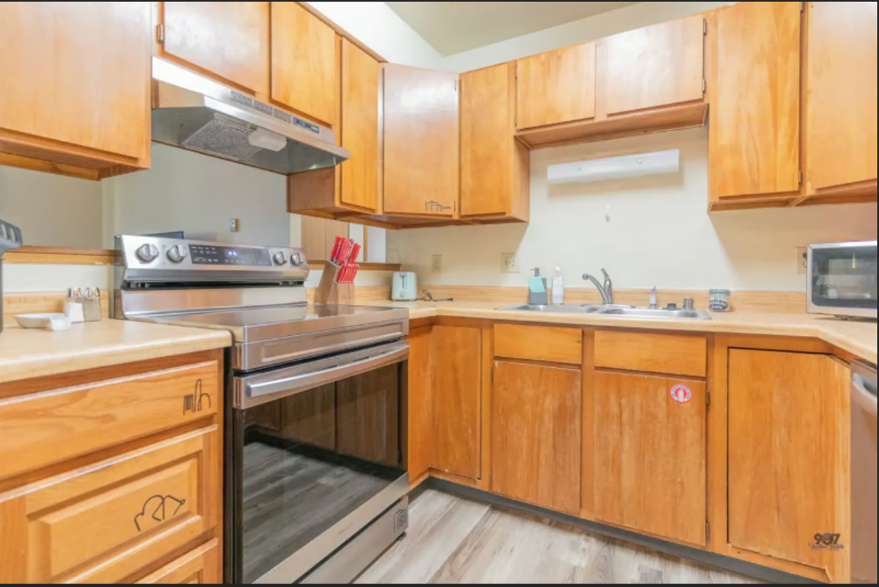 Fully Stocked Centrally Located Furnished Rental - Photo 5 of 20