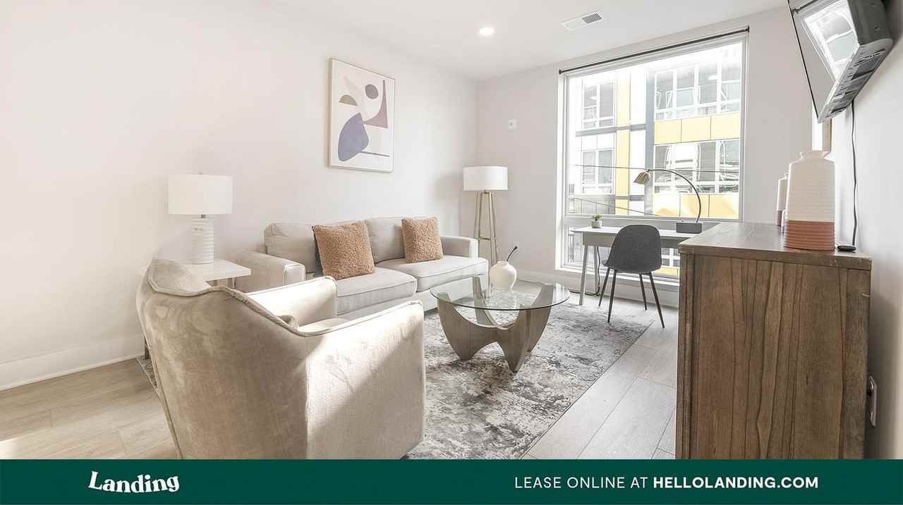 1010 17th St NE - Photo 4 of 50