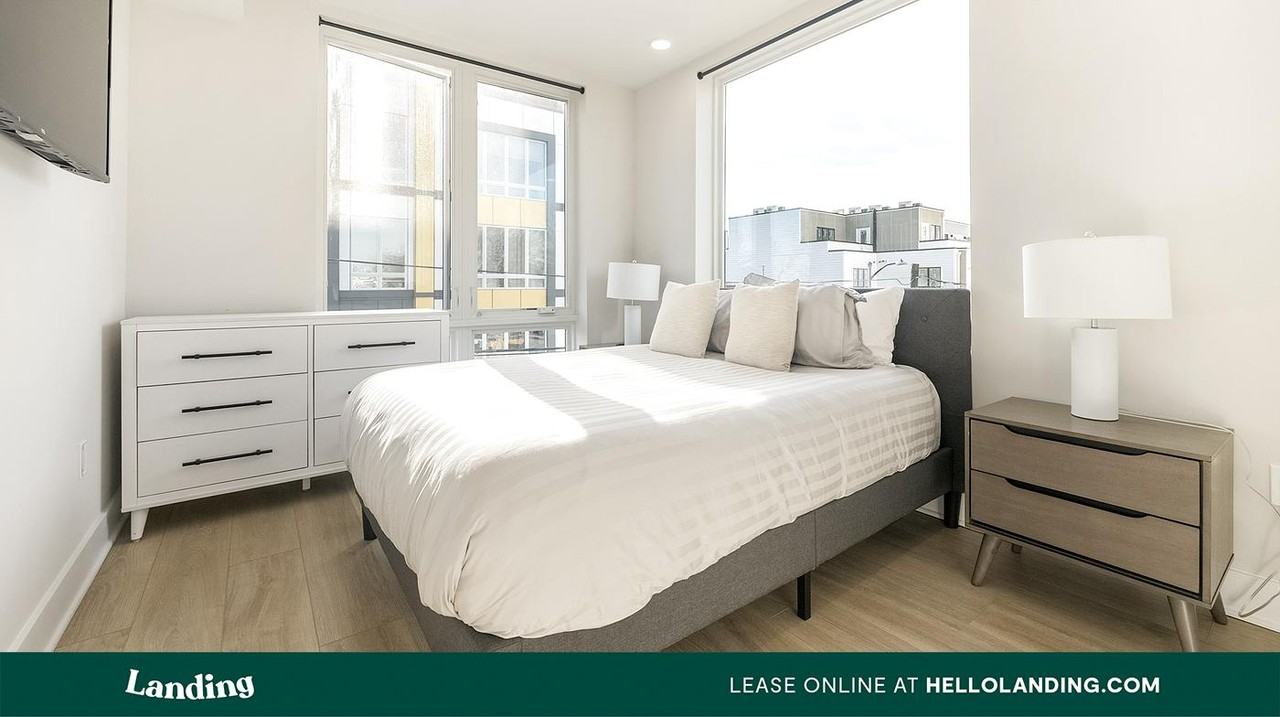 1010 17th St NE - Photo 5 of 50