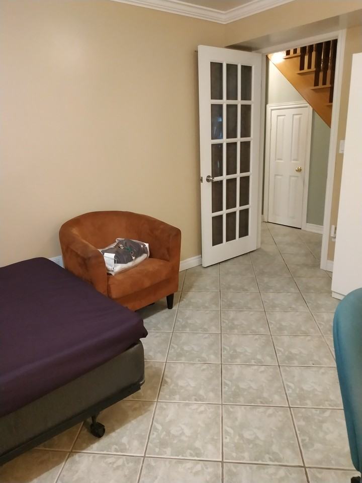 500 Dufferin Street - Photo 4 of 8