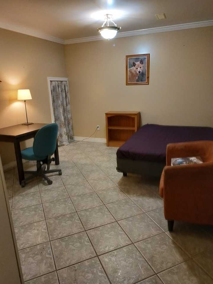 500 Dufferin Street - Photo 5 of 8