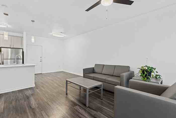 Midtown Urban - Photo 5 of 70