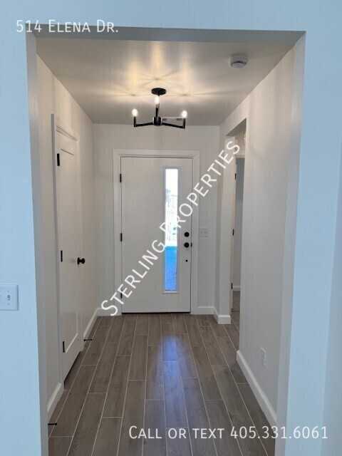 514 Elena Dr - Photo 3 of 30