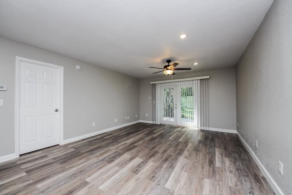 2534 Christine Dr - Photo 3 of 15