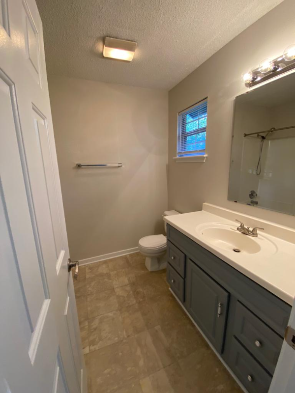 124 Luden Dr #D - Photo 6 of 17