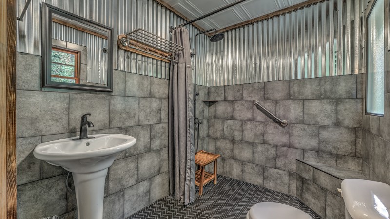 128 Chancey Rd - Photo 3 of 20