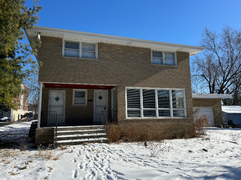 6971 Vine St - Photo 2 of 39