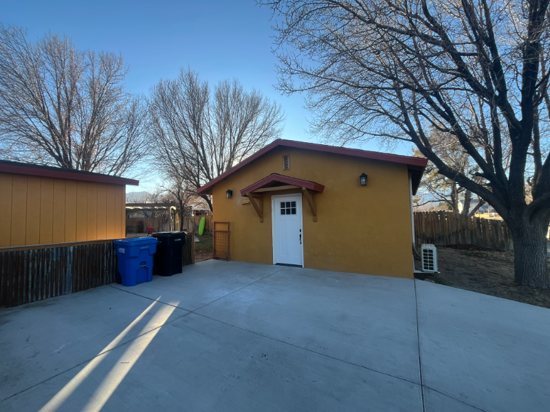 458A Short St - Photo 2 of 12