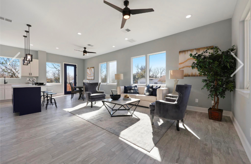 2208 Des Chaumes St - Photo 5 of 14