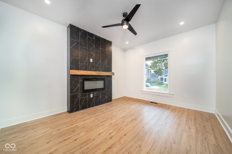 1027 Dawson St #1027DAWSON - Photo 3 of 17