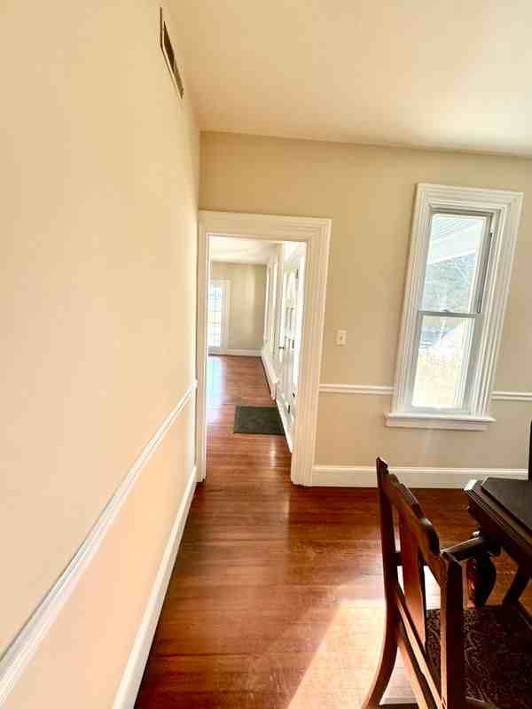 901 Locust St - Photo 3 of 6