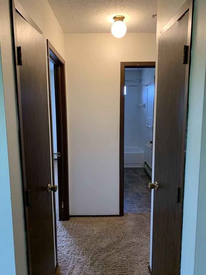 Ashwood II Apartments - Photo 6 of 34