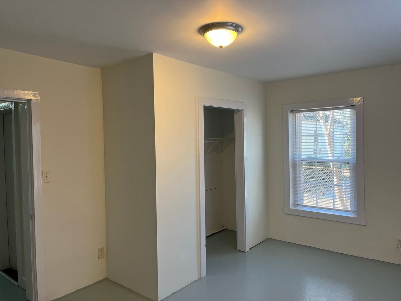 714 Rainbow Ave - Photo 6 of 9