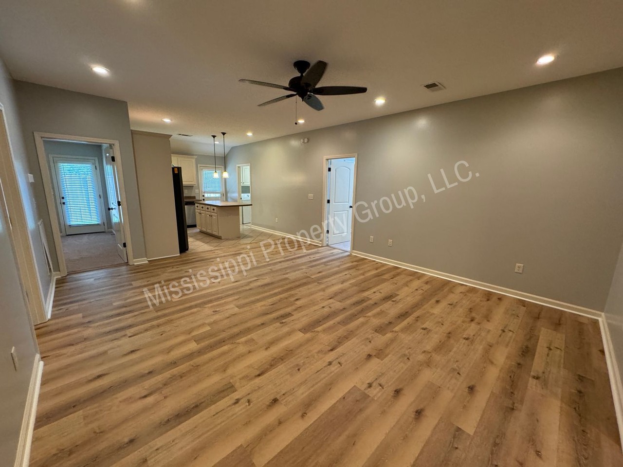 242 Logan Lee Loop - Photo 2 of 24