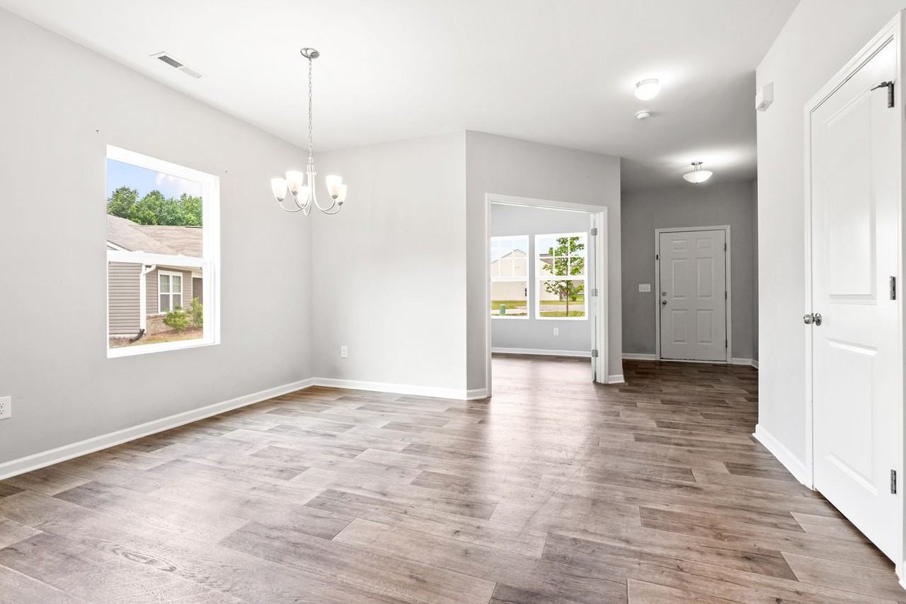 219 Norris Farm Dr - Photo 3 of 24