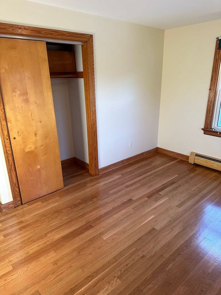 8265 Franklin Ln - Photo 4 of 20