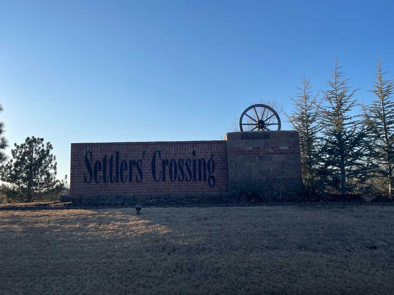 1748 Birchfield Rd - Photo 3 of 26