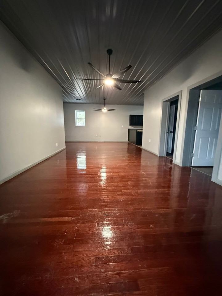 3411 Cumberland Falls Hwy - Photo 2 of 8